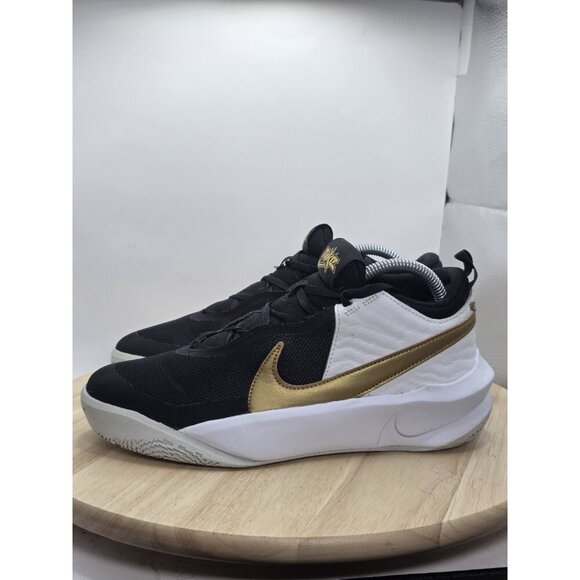 Nike Team Hustle D 10 (GS) CW6735‑002 Black/White/Photon Dust/Gold Womens 8.5 - Picture 1 of 9
